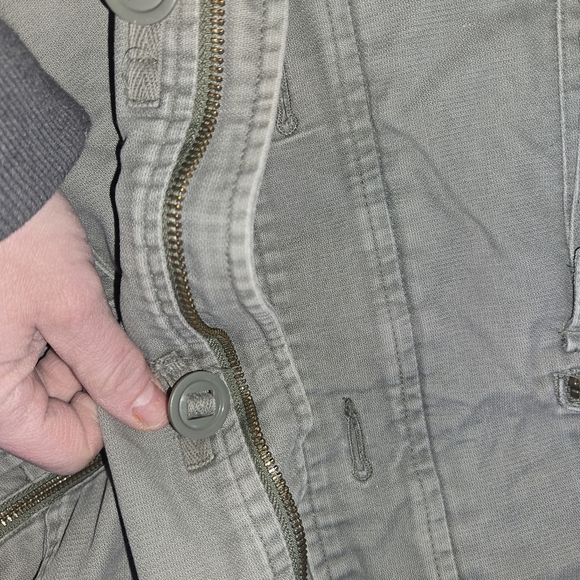 Women's Green Military Style Utility Jacket Old Navy Size XL Y2K - Picture 9 of 10